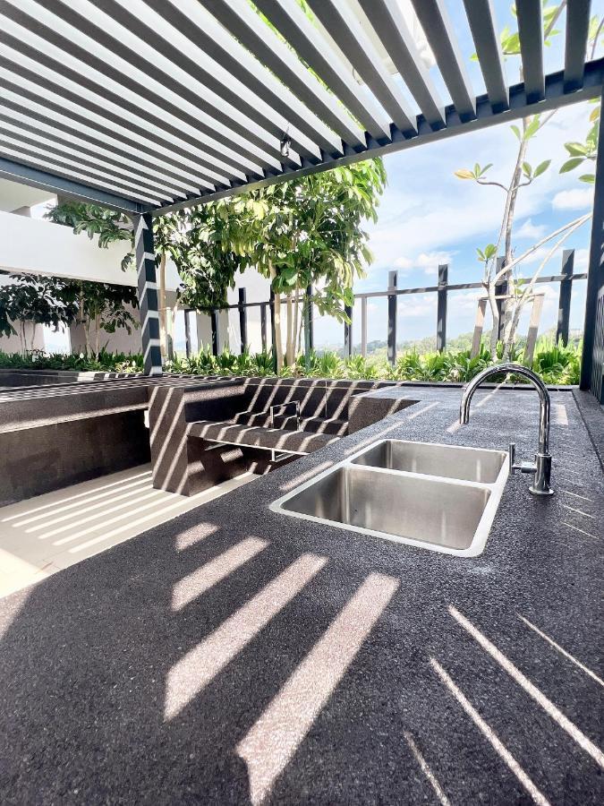 The Apple Residence & Suites Infinity Pool By Nestcove Malacca Luaran gambar