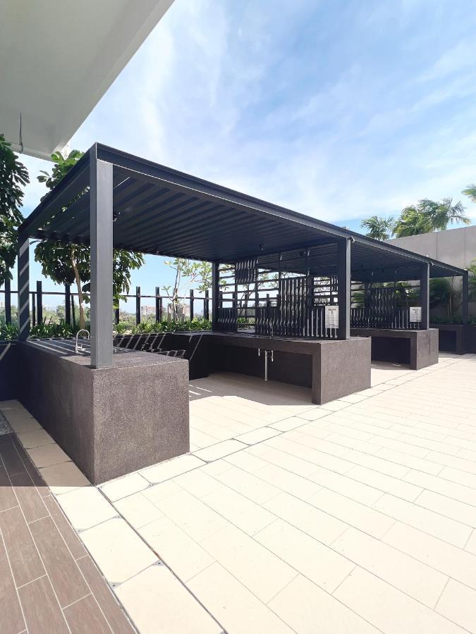 The Apple Residence & Suites Infinity Pool By Nestcove Malacca Luaran gambar